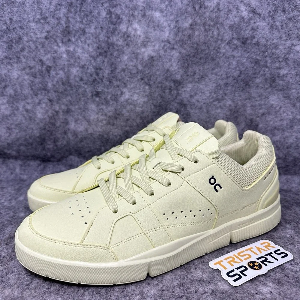 ON The Roger Clubhouse Tennis Shoes Mens Size 8 Hay Pickleball Federer